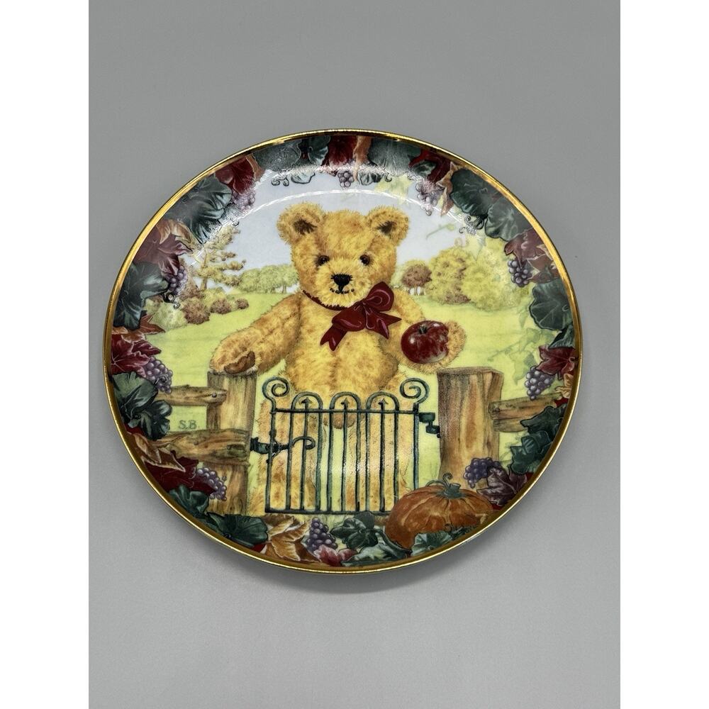 Franklin Mint TEDDY'S FIRST‎ HARVEST Teddy Bear Plate 24k Border No Box